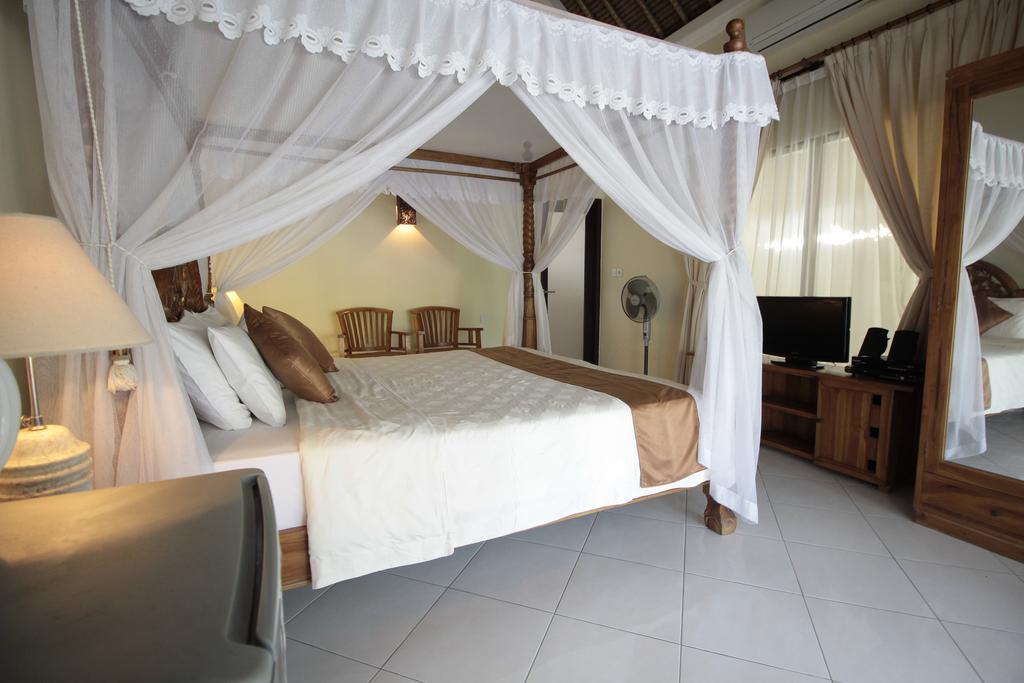 Mutiara Bali Hotel จันดีดาซา ภายนอก รูปภาพ