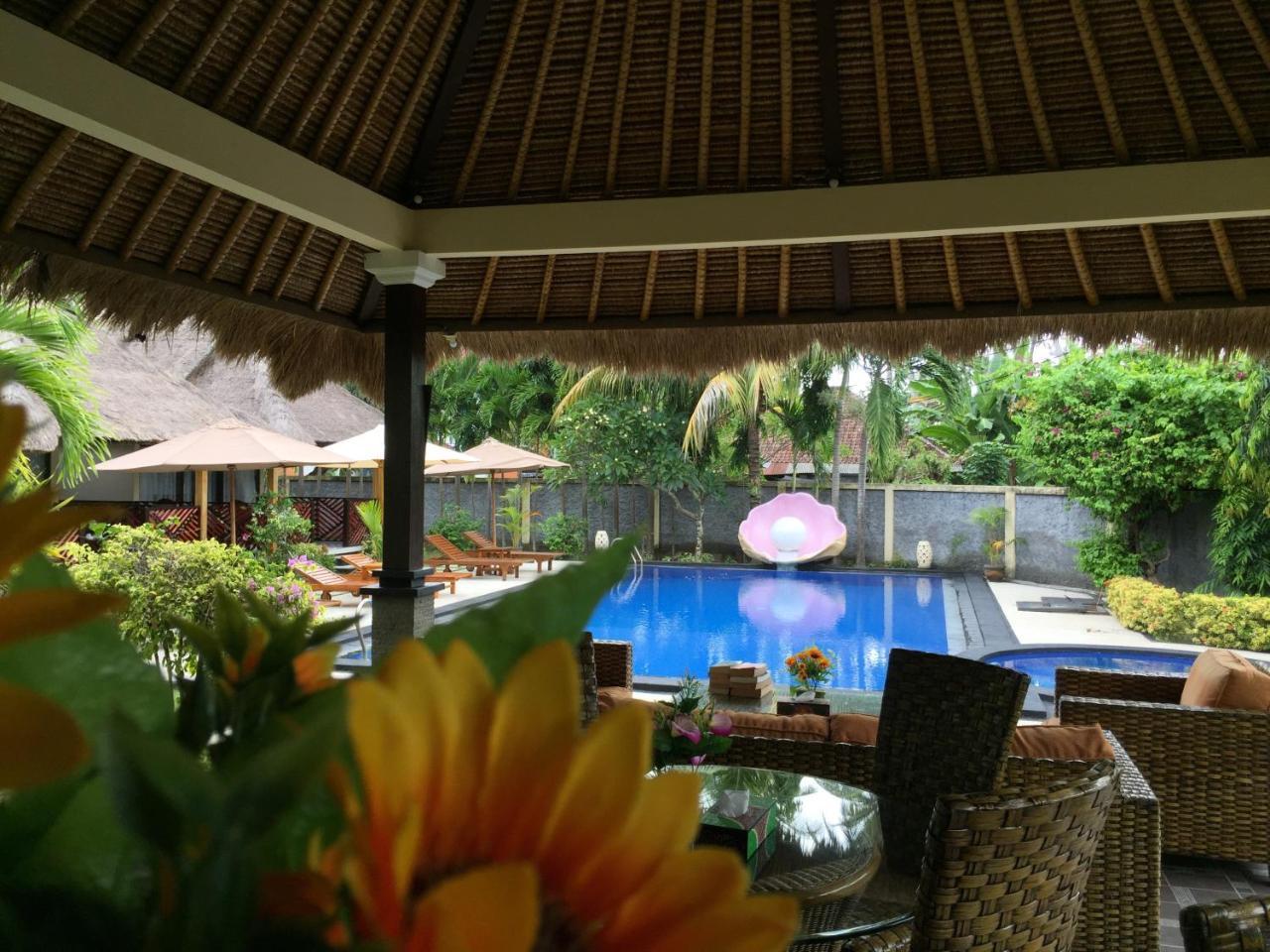 Mutiara Bali Hotel จันดีดาซา ภายนอก รูปภาพ