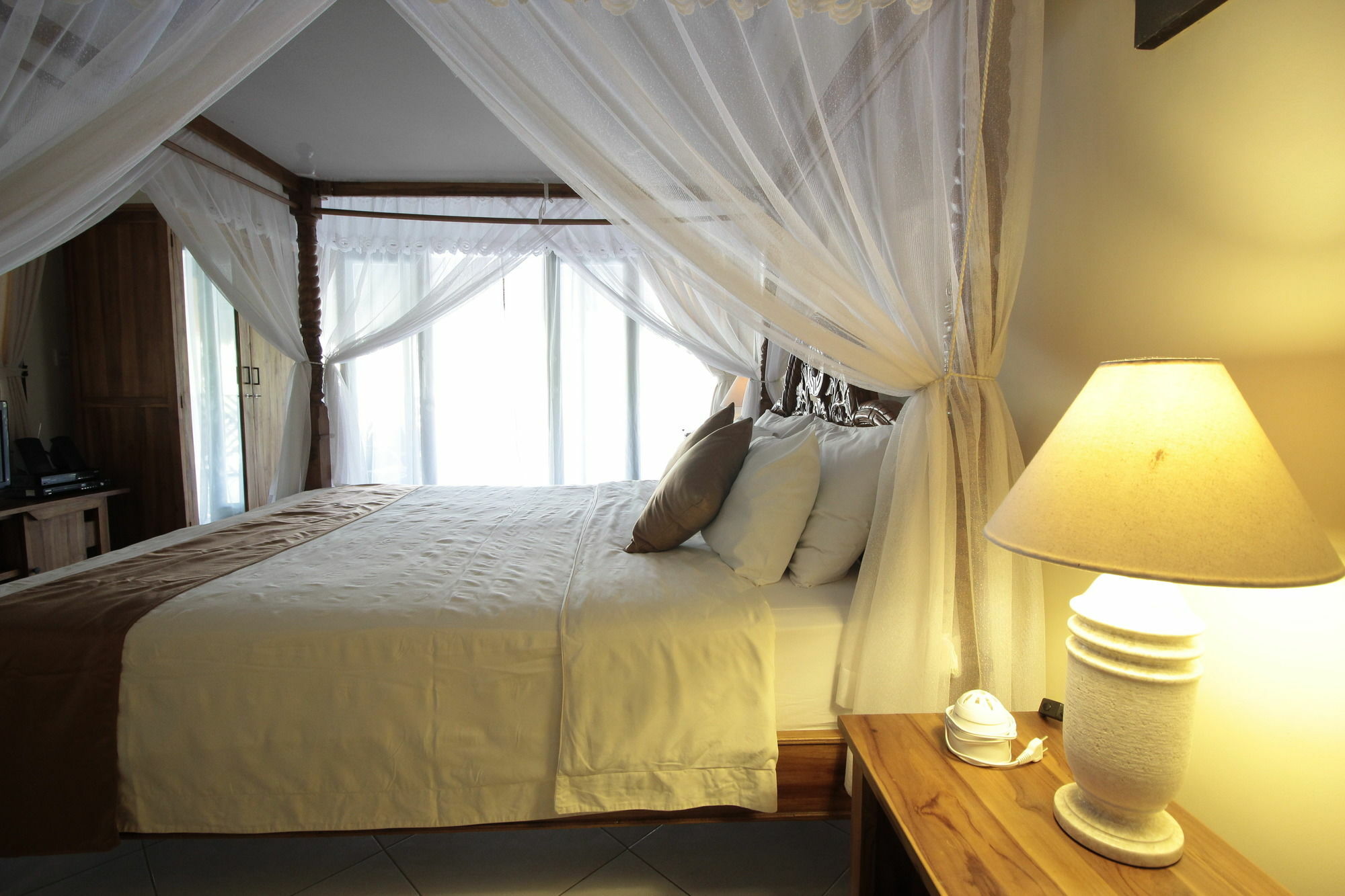 Mutiara Bali Hotel จันดีดาซา ภายนอก รูปภาพ