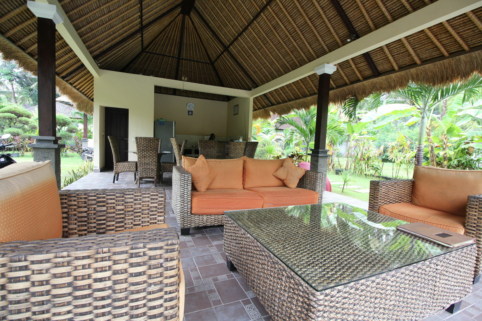 Mutiara Bali Hotel จันดีดาซา ภายนอก รูปภาพ