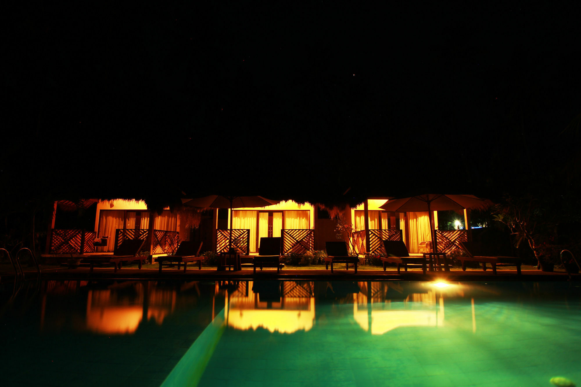 Mutiara Bali Hotel จันดีดาซา ภายนอก รูปภาพ