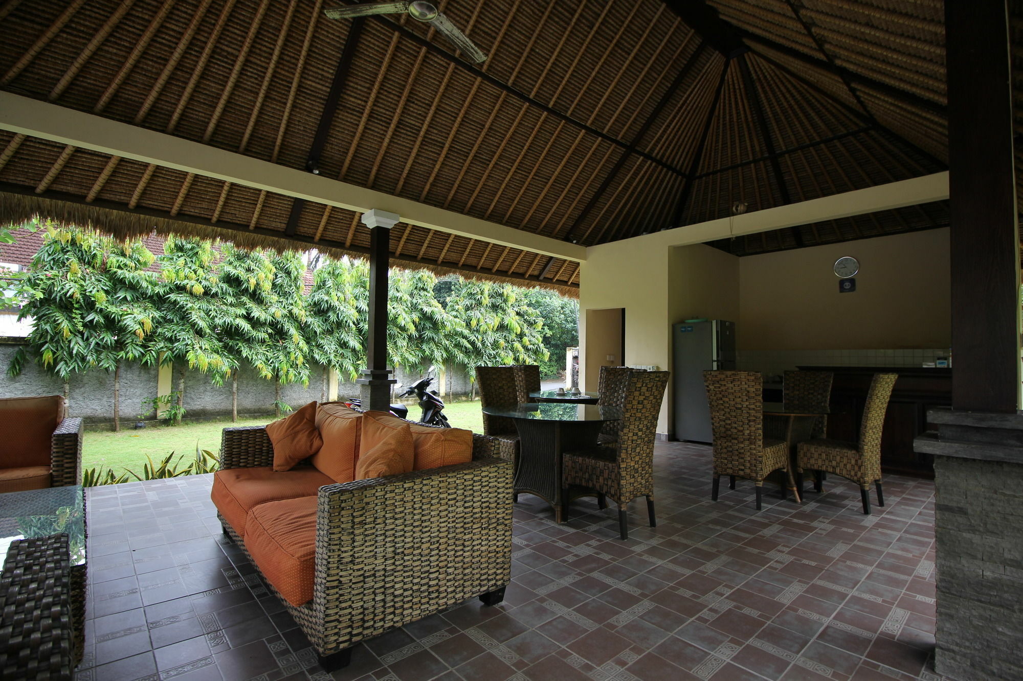Mutiara Bali Hotel จันดีดาซา ภายนอก รูปภาพ
